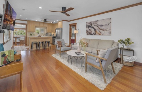 University Heights House | Canyonview UPPER LEVEL