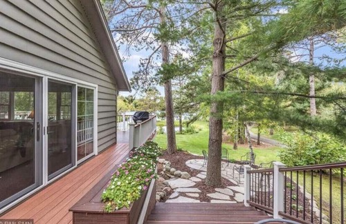 Crosslake House | Cape Cod w/425' of AMAZING White Fish Chain Shoreline, SANDY BEACH + EXTRAS