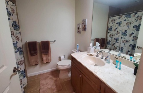 Cape Harbour Condo | Cape Coral, Cape Harbour Condo w/beautiful views & 2 screened lanais, new reno.
