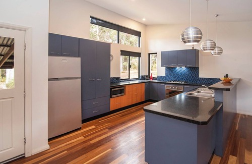 Margaret River House | Cape Illawarra - Rural Retreat, 2 minutes to town