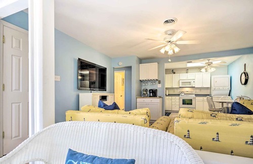 Village Green House | Cape May Quad Unit w/ Deck ~ Half-Mi to the Beach!