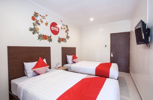 Surabaya Hotel | Capital O 134 Lg Residence