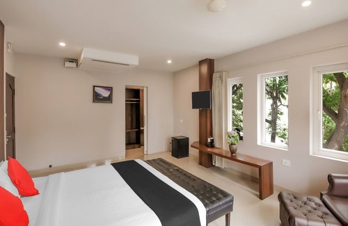Mysore Hotel | Capital O 18430 The Dawn Hotel