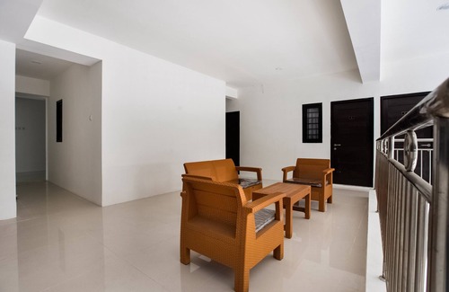 Cimahi Hotel | Capital O 3463 Cimahi Guest House