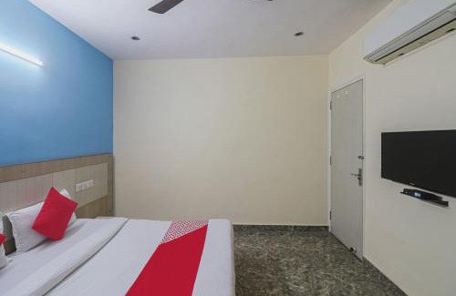 Sector 31 Hotel | Capital O Crown Inn Near Appu Ghar