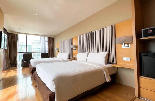 Subang Jaya Hotel | Capital O Empire Hotel Subang