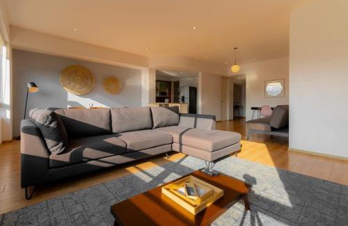 El Yaqui House | Capitalia Near to ABC Hospital with Gym Parking