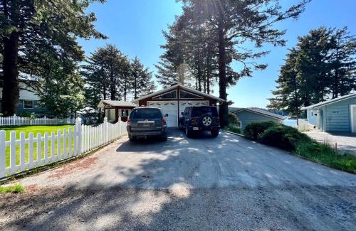 Kodiak House | Captains View