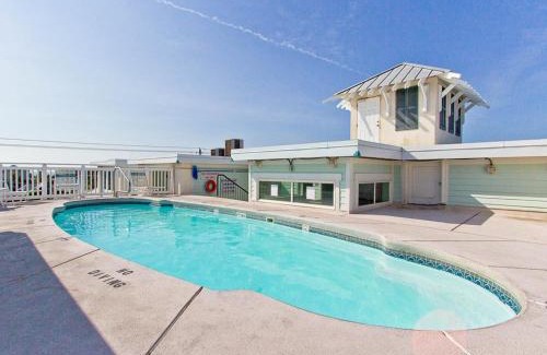 Savannah Beach Apartment | Captains Watch 13
