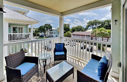 Savannah Beach Apartment | Captains Watch 13