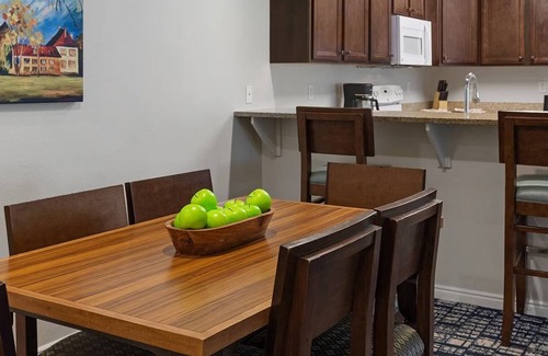 Midway Resort | Captivating 2-bedroom Swiss Chalet Charm Meets Mountain Adventure