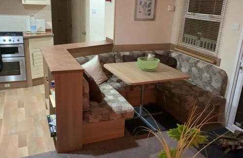Chapel Saint Leonards Apartment | Captivating Three Bedroom Caravan tv in Each Room