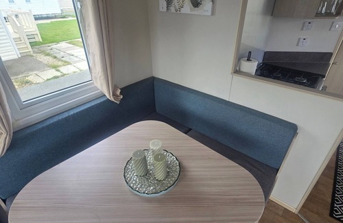 Rhyl Cabin | Caravan Kirsty 3 Bedroom
