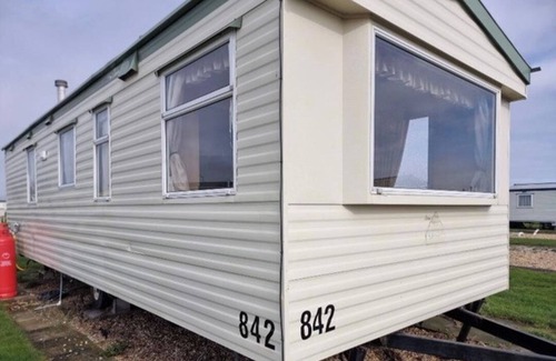 Ingoldmells Cabin | Caravan - Sleeps 4 - Parking - 10Mins To Beach