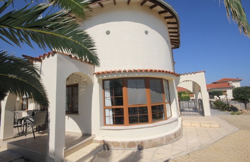Kayalar Villa | Caretta Caretta Villa across from the Secret Beach
