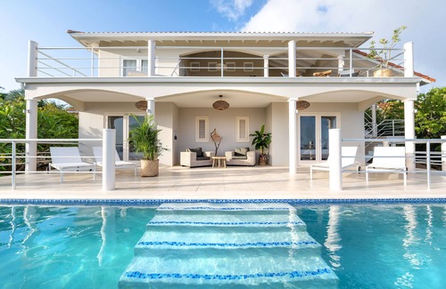 St. Marie Villa | Caribbean Delight 🌞 Villa with Private Pool and beautiful views - Coral Estate