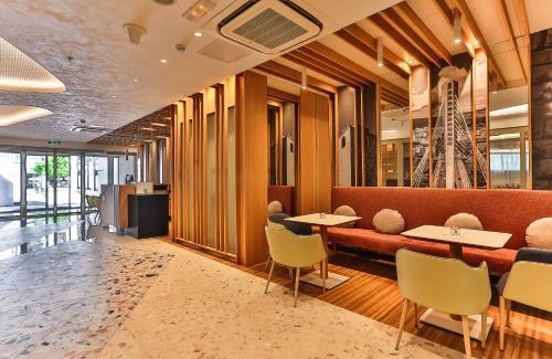 Downtown Hotel | Carine Hotel Centar