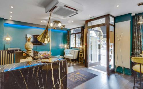 Necker Hotel | Carladez Cambronne
