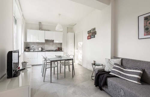 Albese con Cassano Apartment | Carlotta's Home by Holiday Solutions