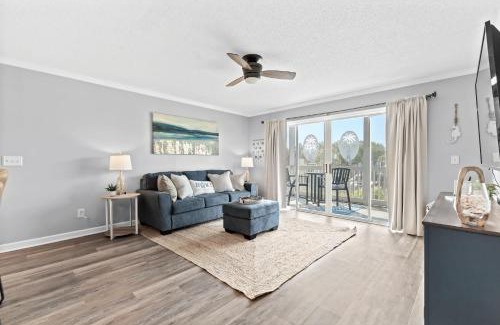 Carolina Yacht Landing House | CAROLINA YACHT A2