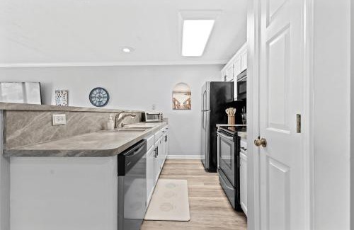 Carolina Yacht Landing House | CAROLINA YACHT A2