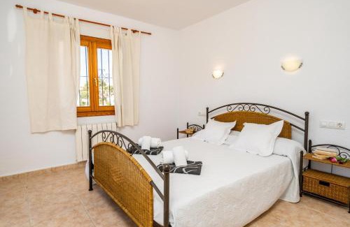 Media Luna Villa | Carpe Diem by Aguilarent