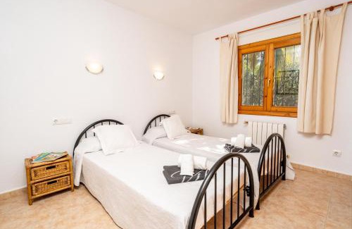 Media Luna Villa | Carpe Diem by Aguilarent