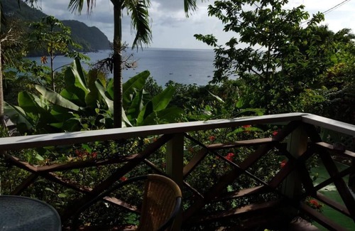 Castara Apartment | Carpe Diem Villa-"Green room" 1Bed/sleeps 2-Amazing sea views even from the bed!