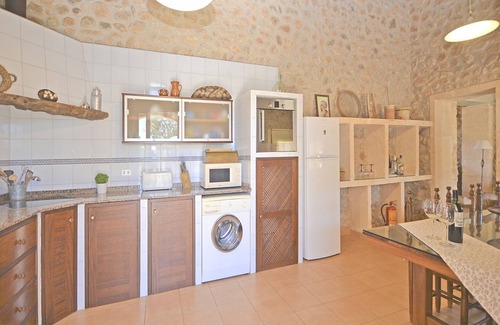 Sa Pobla Cottage | Carratxet - Spacious house with large pool and garden in Buger, Mallorca