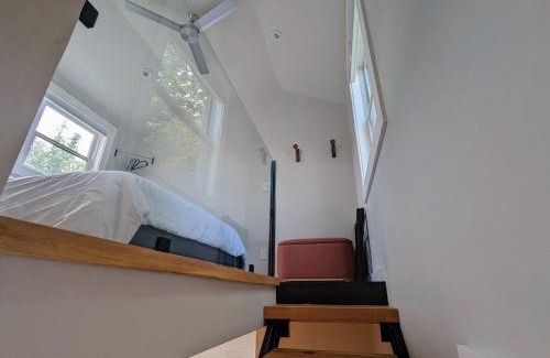 Livingston House | Carriage House