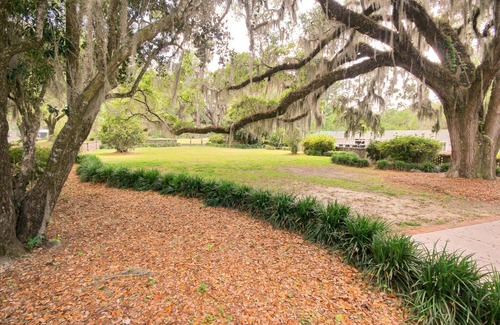 Georgetown Cottage | Carriage House102 at Wedgefield Country Club