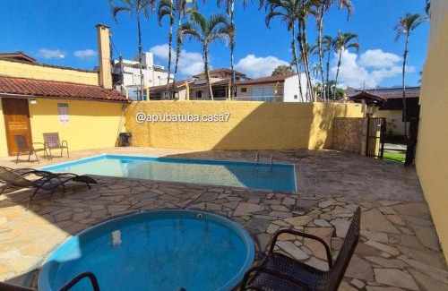 Umuarama House | Casa 7 em Ubatuba no Centro Condomínio com Piscina e Churrasqueira