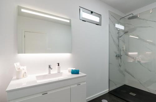 Arco da Calheta House | Casa Alan by Rent2u, Lda