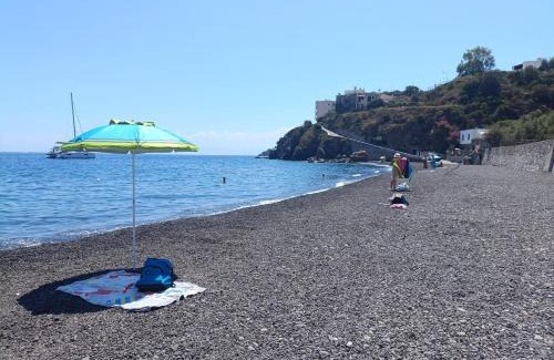 Lipari Historic Centre House | Casa Amena con ampio terrazzo e giardino