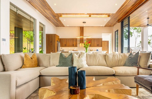 Uvita House | Casa Amigos - Breathtaking Luxe Ocean View Villa