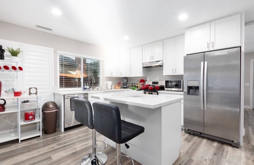 Mira Mesa House | Casa Andasol, 3BD Home with Mini Golf, Fire Pit, Arcade Games, By Zoo, Sea World