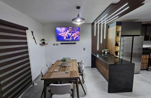 El Sauzal House | Casa Angulo 8 Guest Gated Home in Viñedos Del Mar