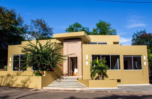 Girardot Villa | Casa Arena