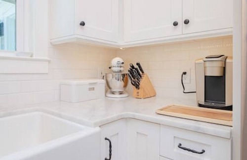 Crystal Shores House | Casa Bella Luxury Experience Amenities Galore