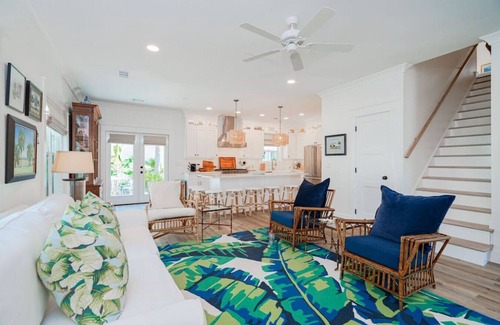 Crystal Shores House | Casa Bella Luxury Experience Amenities Galore