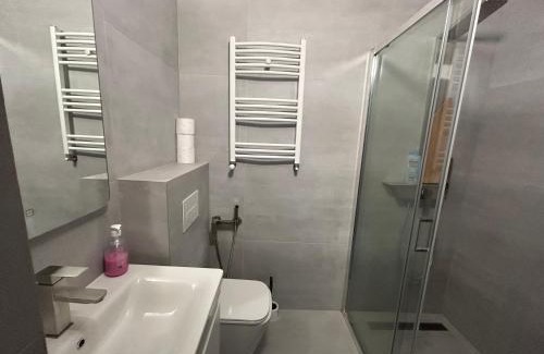 Riscani Apartment | Casa Bianca