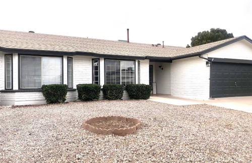 Sierra Vista House | Casa Blanca Retreat, 3 BR Home w/A/C & Free Wi-Fi