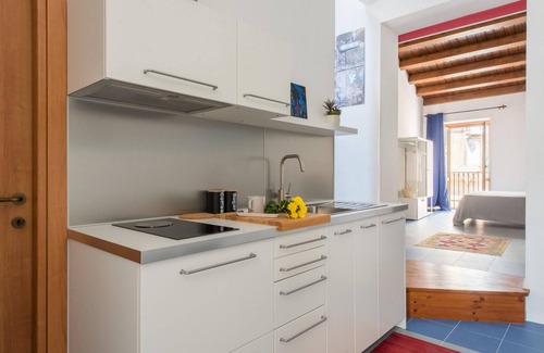 Castellammare Vucciria Apartment | Casa Blu con Terrazza Alla Vucciria
