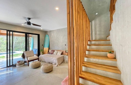 Playa Hermosa Cobano Villa | Casa Chinola, only a 5 minute walk to the beach