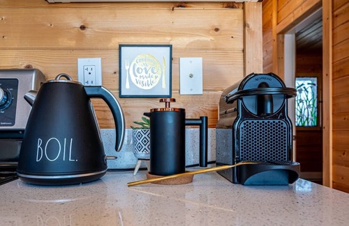 Central Alberta House | "Casa CIelo" Cabin on the lake!