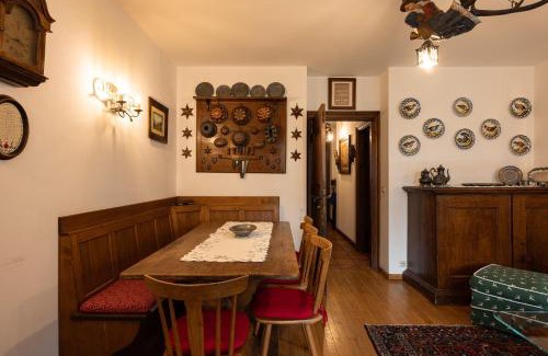 Cortina d'Ampezzo Apartment | Casa Cinque Torri