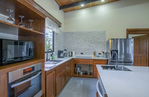 Barrio Pilo House | Casa Colibri Coqueta