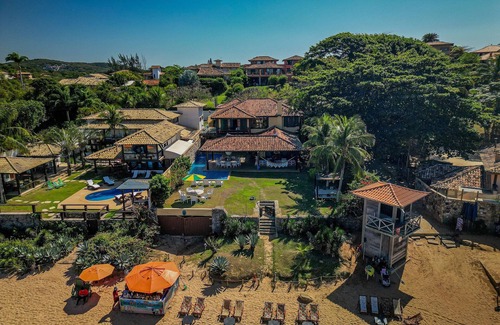 Village da Ferradura Villa | Casa com Cinco Quartos Pé na Areia