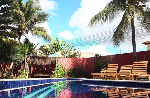 Porto Seguro House | Casa com quatro suítes, piscina e churrasqueira