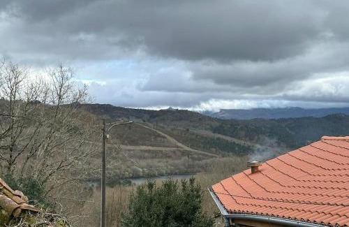 Lobeira House | Casa con parra de uva y paz